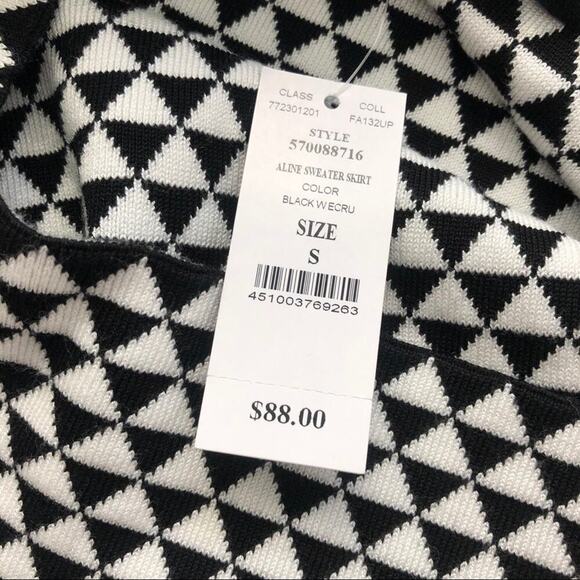 NEW! WHBM a-line sweater skirt - Picture 4 of 6